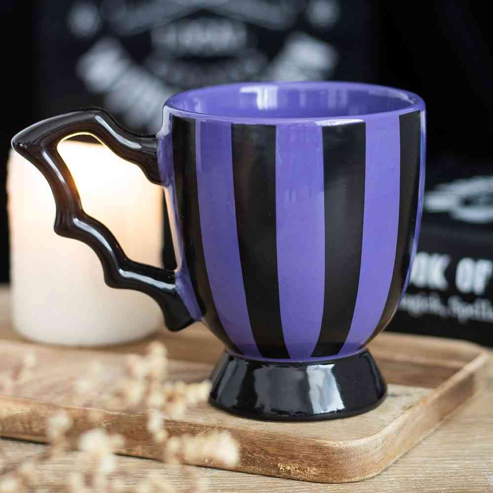 Something Different - Purple Striped Bat Wing Teacup Teetasse - Lila/Schwarz